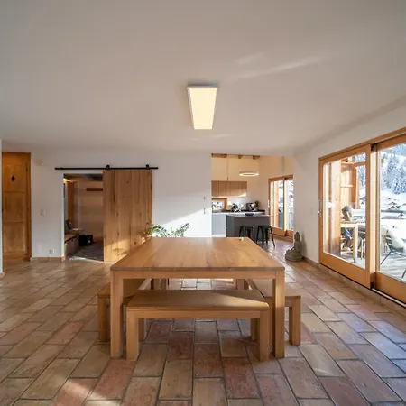 5br Iconic Chalet - What'app - 0034-635-520-036 - For Reservations!! Villa *
